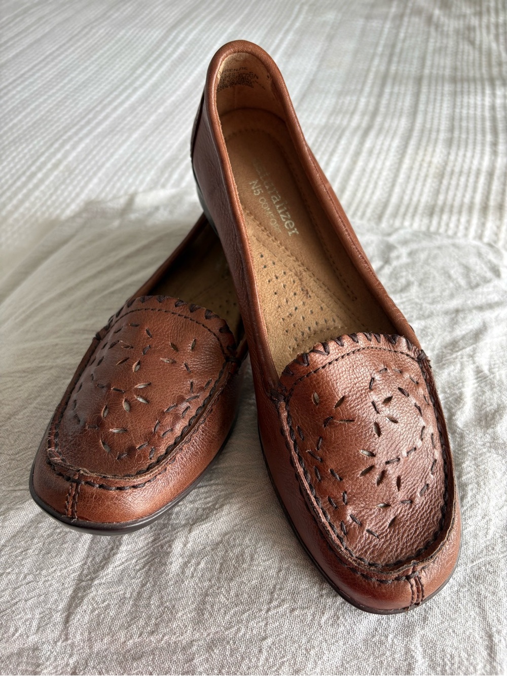Naturalizer Women’s Brown Leather Perforated Slip-On Loafers